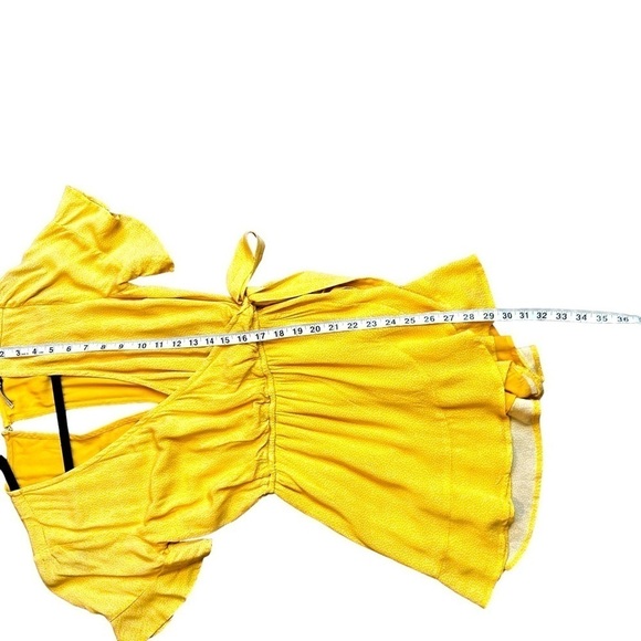 Abercrombie & Fitch Dot Short Sleeve Surplice Faux Wrap Romper - Picture 14 of 14